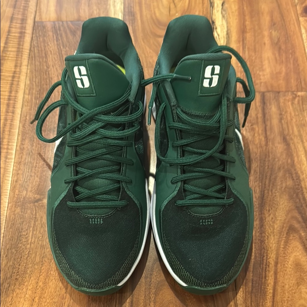 Nike Men's Green Athletic Shoes